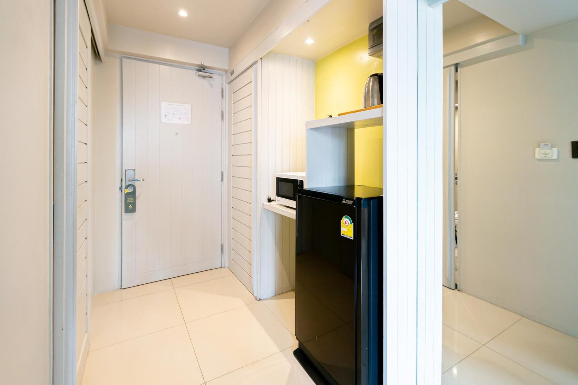 A Room Bangkok Sathorn Exterior photo