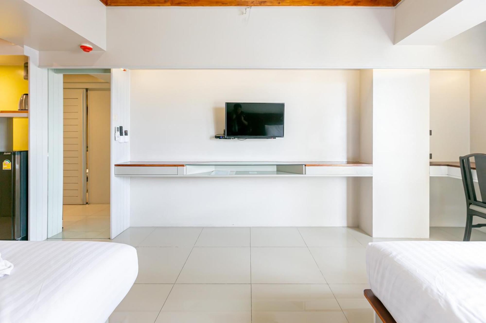 A Room Bangkok Sathorn Exterior photo