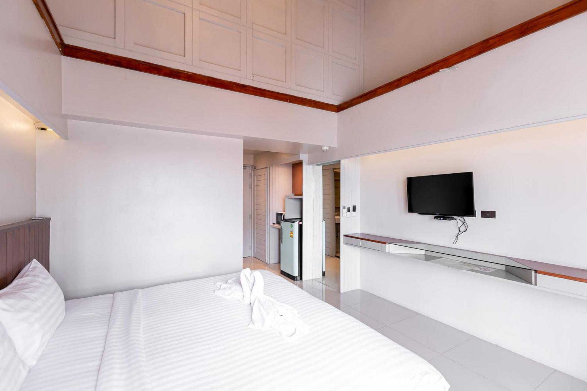 A Room Bangkok Sathorn Exterior photo