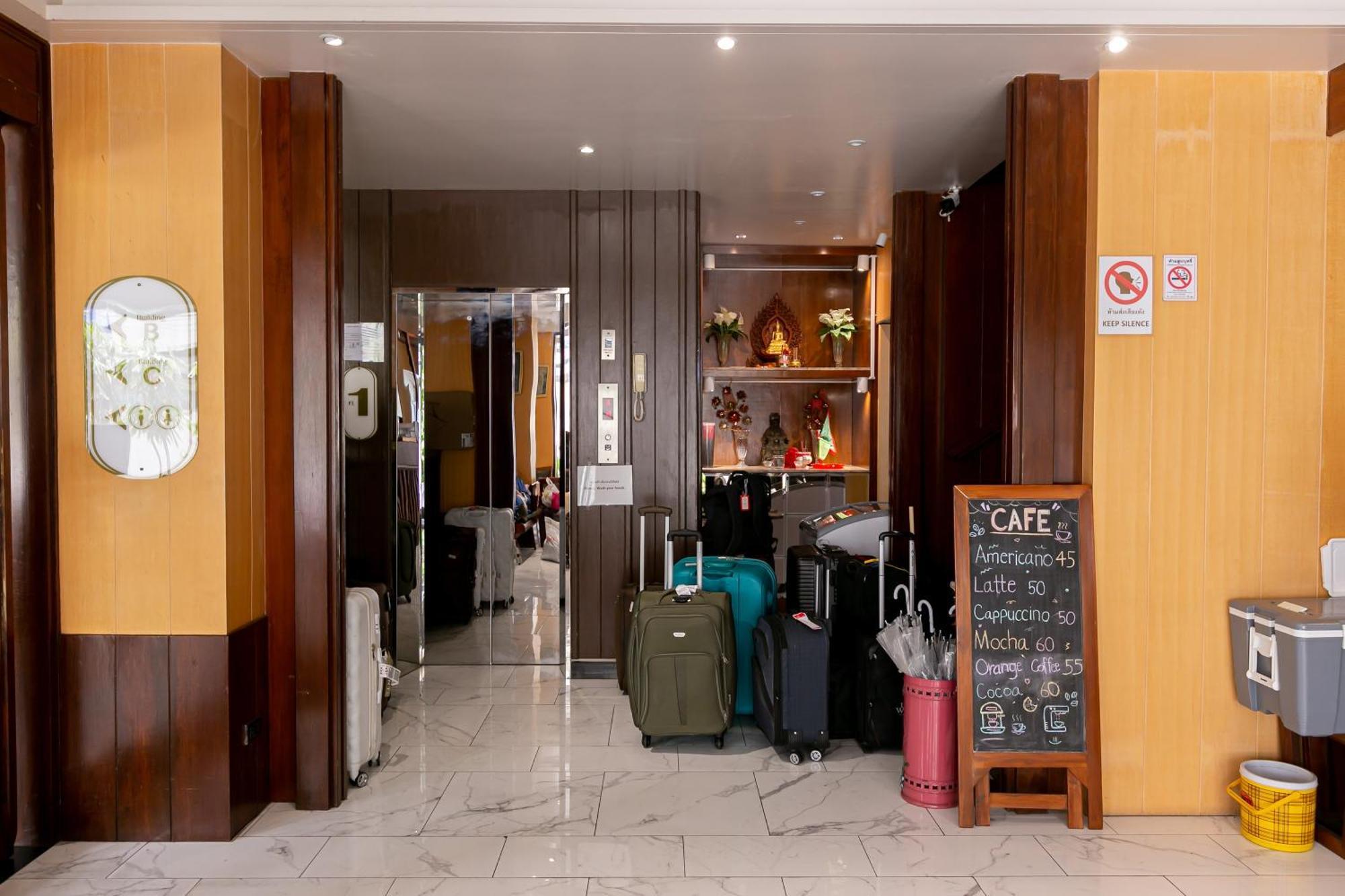 A Room Bangkok Sathorn Exterior photo