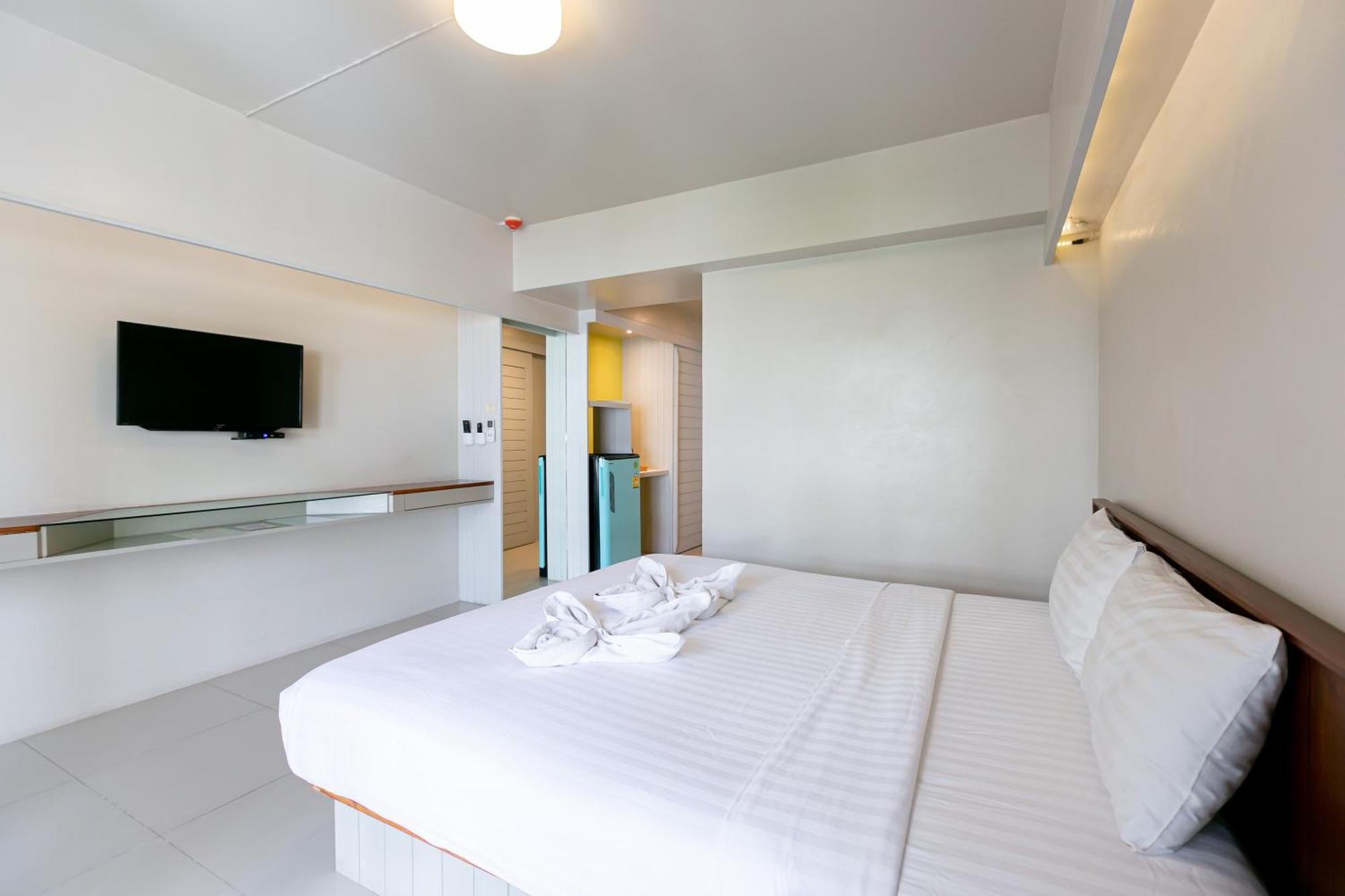 A Room Bangkok Sathorn Exterior photo